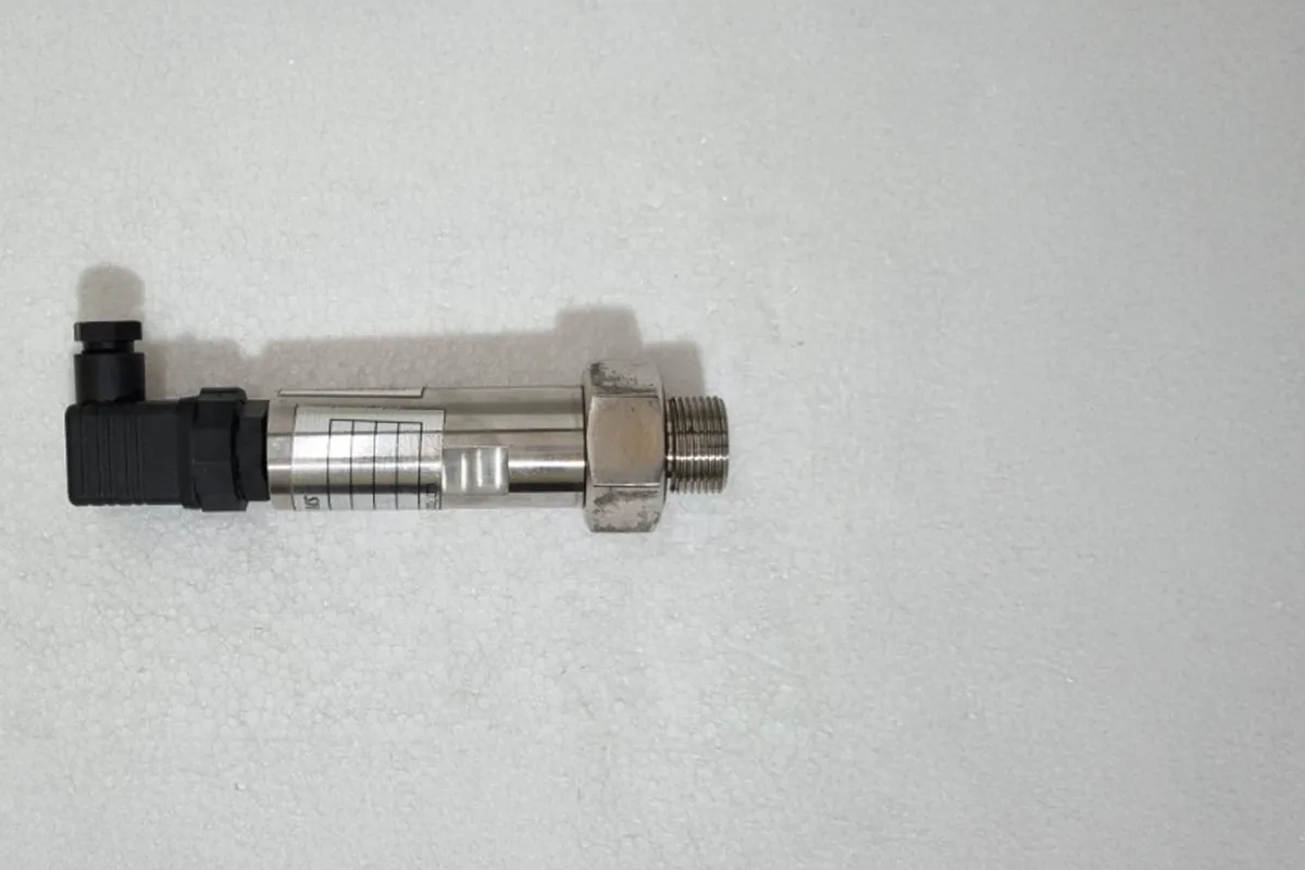 BSKY UV intensity (UVI) sensor mounted on UV reactor body for real-time monitoring